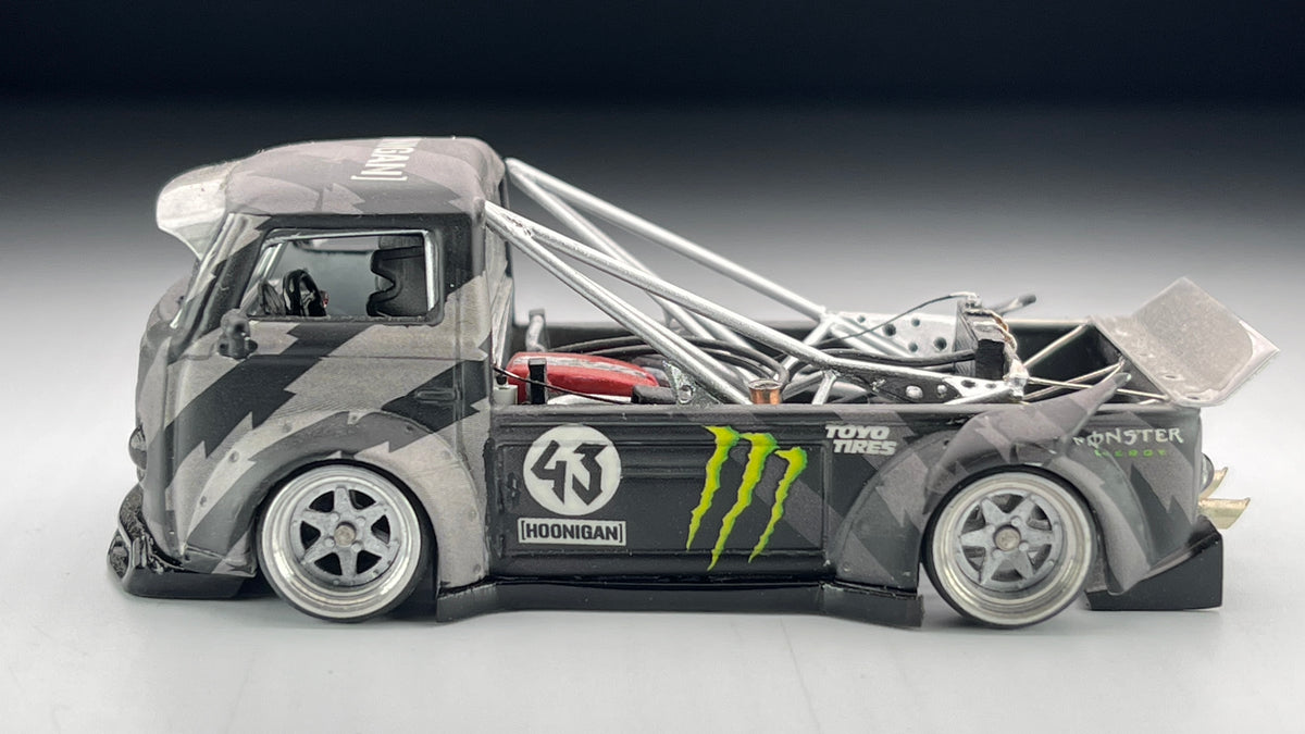 Diecast Custom - Volkswagen T2 Drift Truck V10 powered with Ken