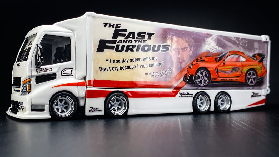 Diecast Custom - The Fast & Furious Transporter 8 wheels Paul Walker - Tomica Transporter Custom